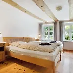 Vakantiehuis Pommernhuus An De Kark Süderholz