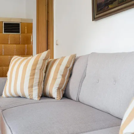 Holiday home Pommernhuus An De Kark *