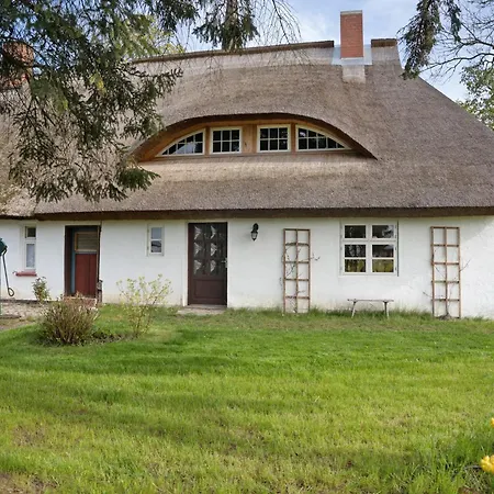 Vakantiehuis Pommernhuus An De Kark Süderholz